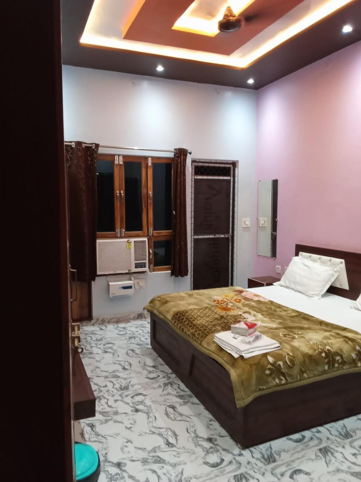Kaka Guest House Ayodhya Exterior photo